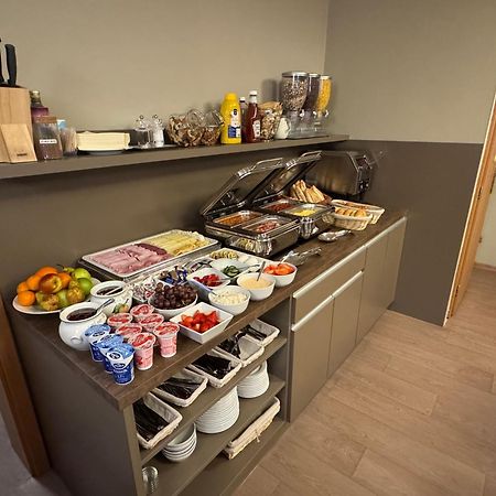 펜지온 엑설런트 호텔 Stříbro 외부 사진
